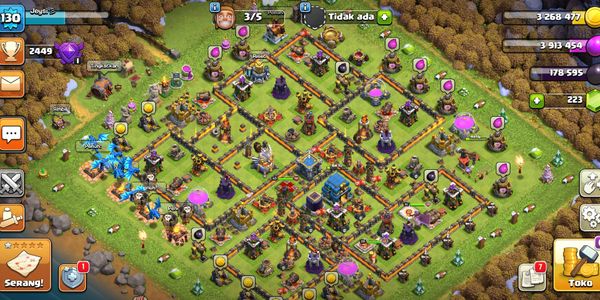 Town Hall 12