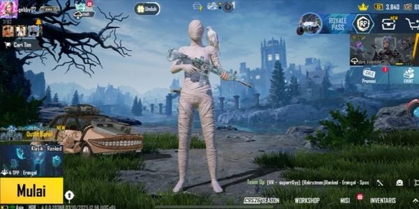 PUBG account with white mummy skin, + there is M4 Glacier level 4