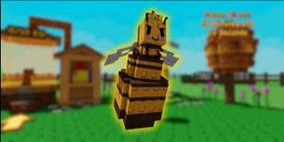 "Queenbee" in  remains "Queenbee."