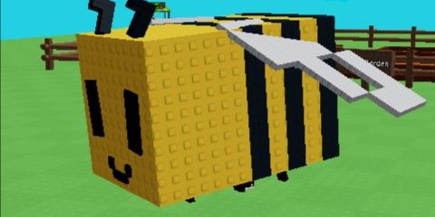 Titanic Bee