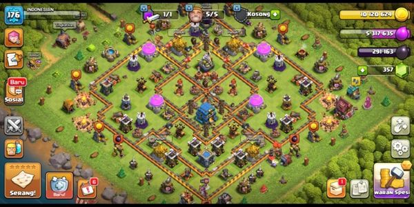 Town Hall 12 GG