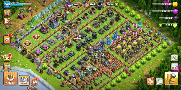 TH 18 MAX ~VERY GOOD DEFENSE AND GOOD TROOPS ~SUITABLE FOR WAR