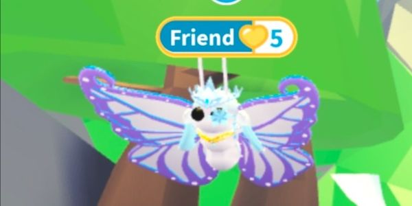 Diamond Butterfly Full Grown - Adopt Me Pet
