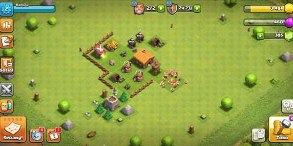 TH 2 already has Clan Castle