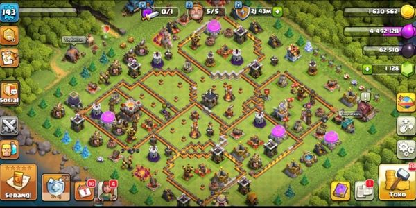 Town Hall 11 Good Defense