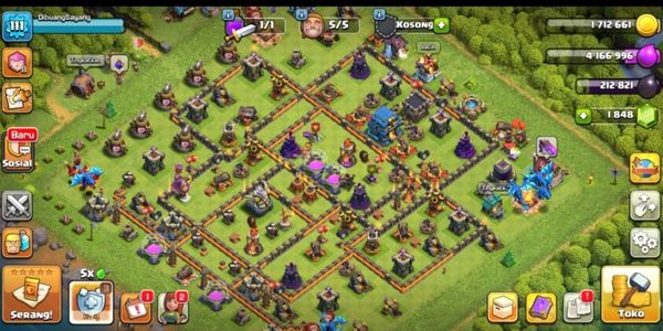 Town Hall 12