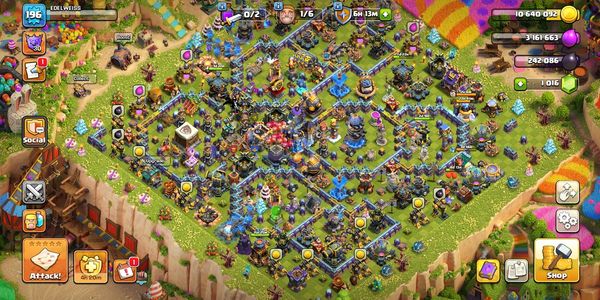Town Hall 18 SEMI MAX - GOOD EQUIPMENT HERO