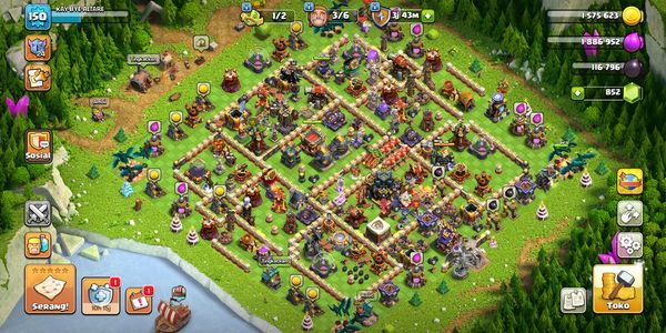 Town Hall 17 SEMI MAX - EQUIPMENT HERO GG